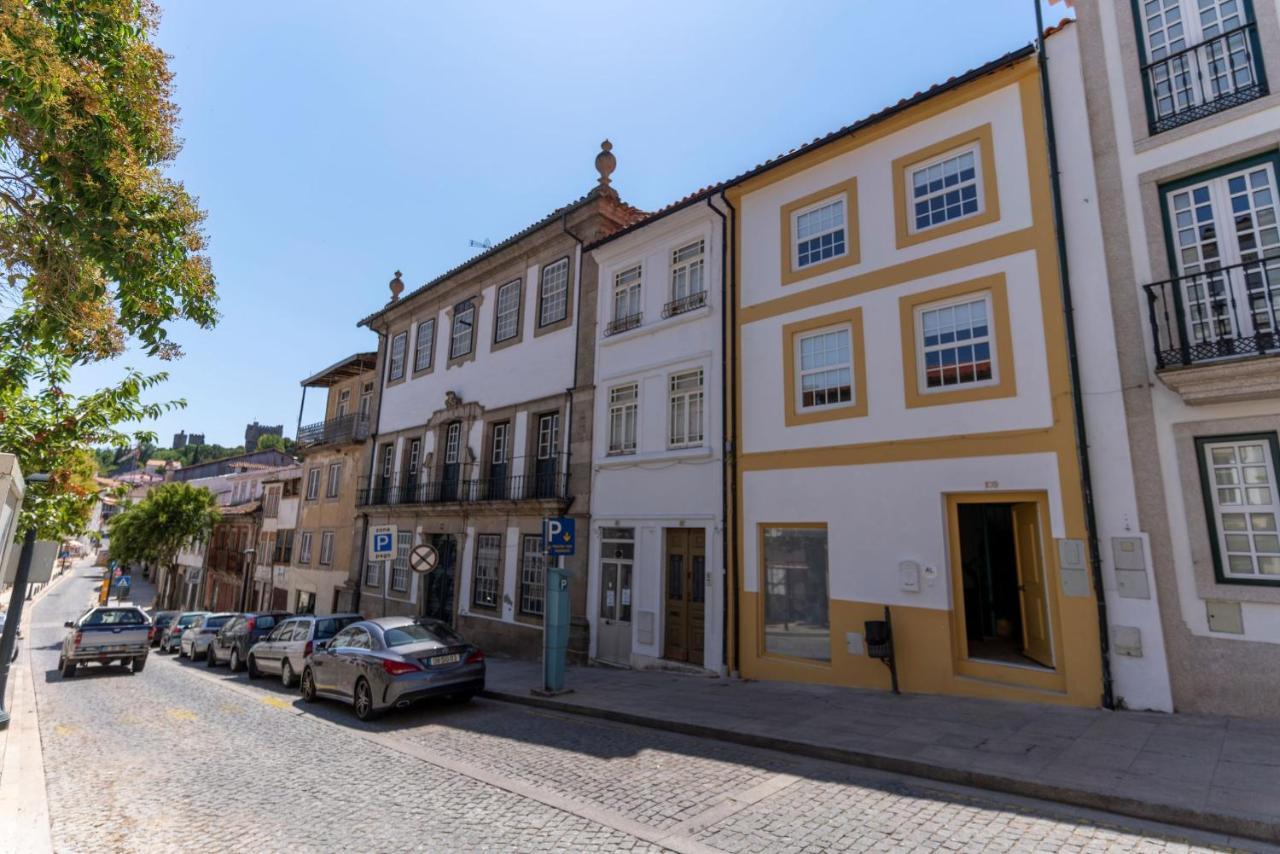 הוילה Secret Garden In Bragança מראה חיצוני תמונה